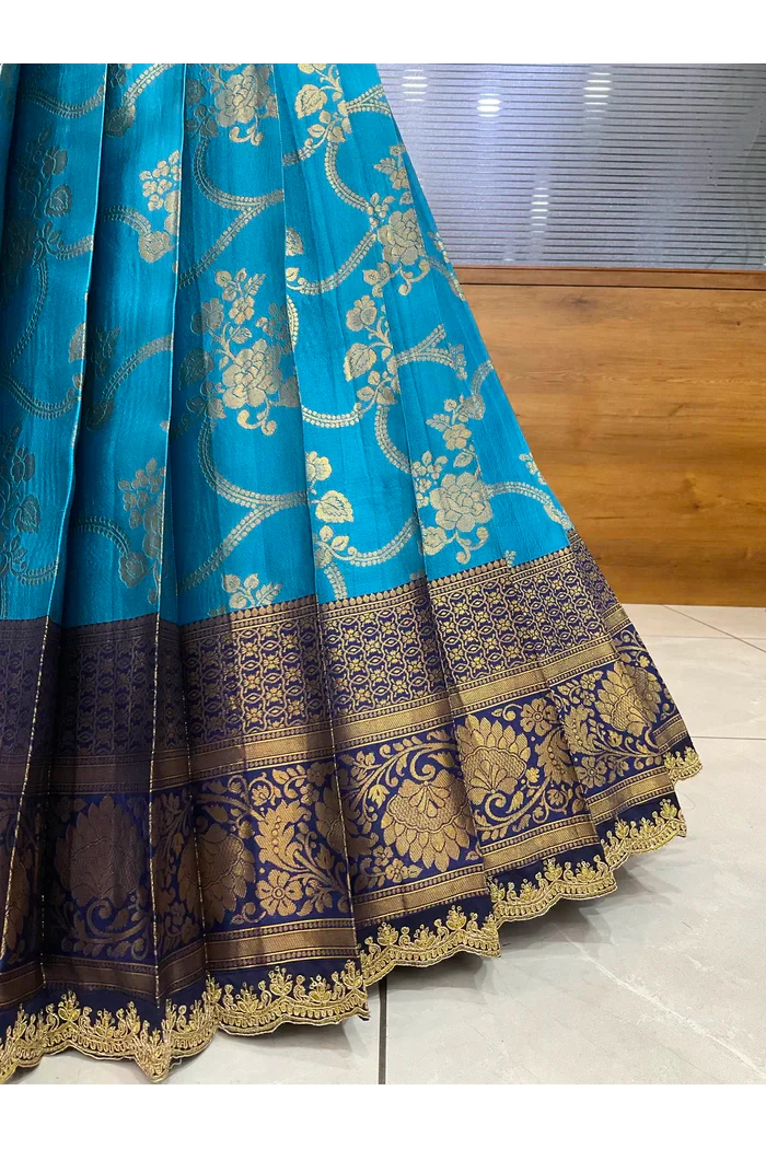 Women's Woven Design Half Saree with Embroidered Blouse and Dupatta Maalti - Image 10