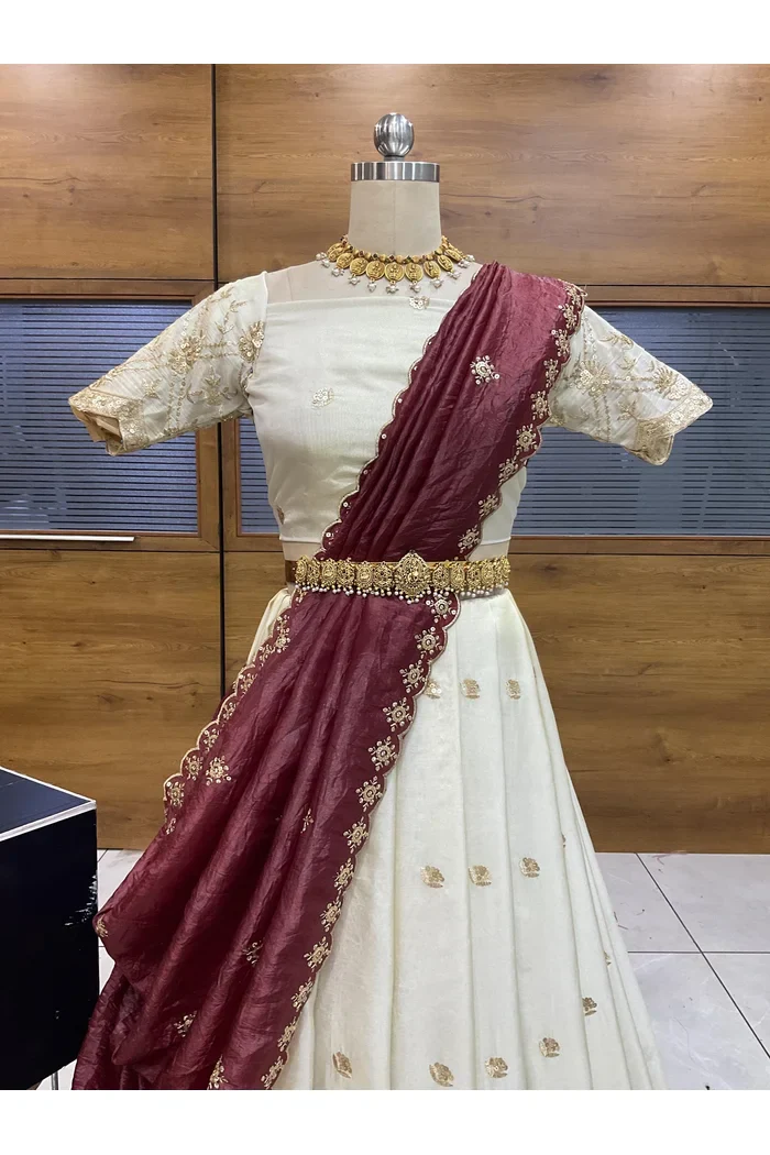 South Indian Festival Traditional Lehenga Choli Nobita - Image 12