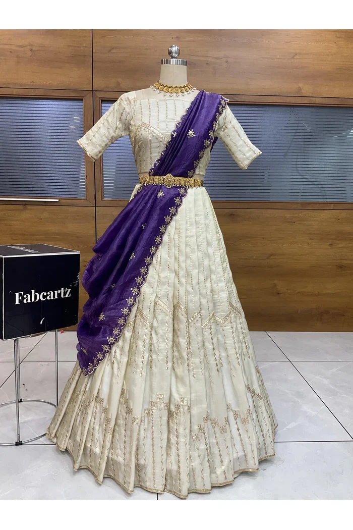 South Indian Festival Traditional Lehenga Choli Suneo