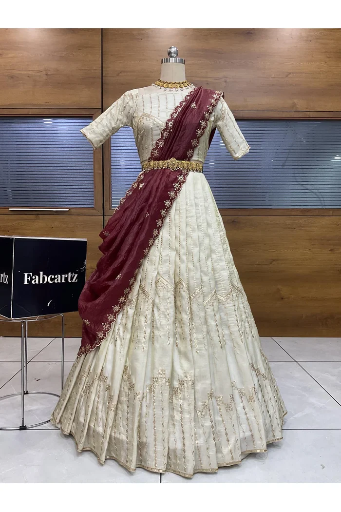 South Indian Festival Traditional Lehenga Choli Suneo - Image 11