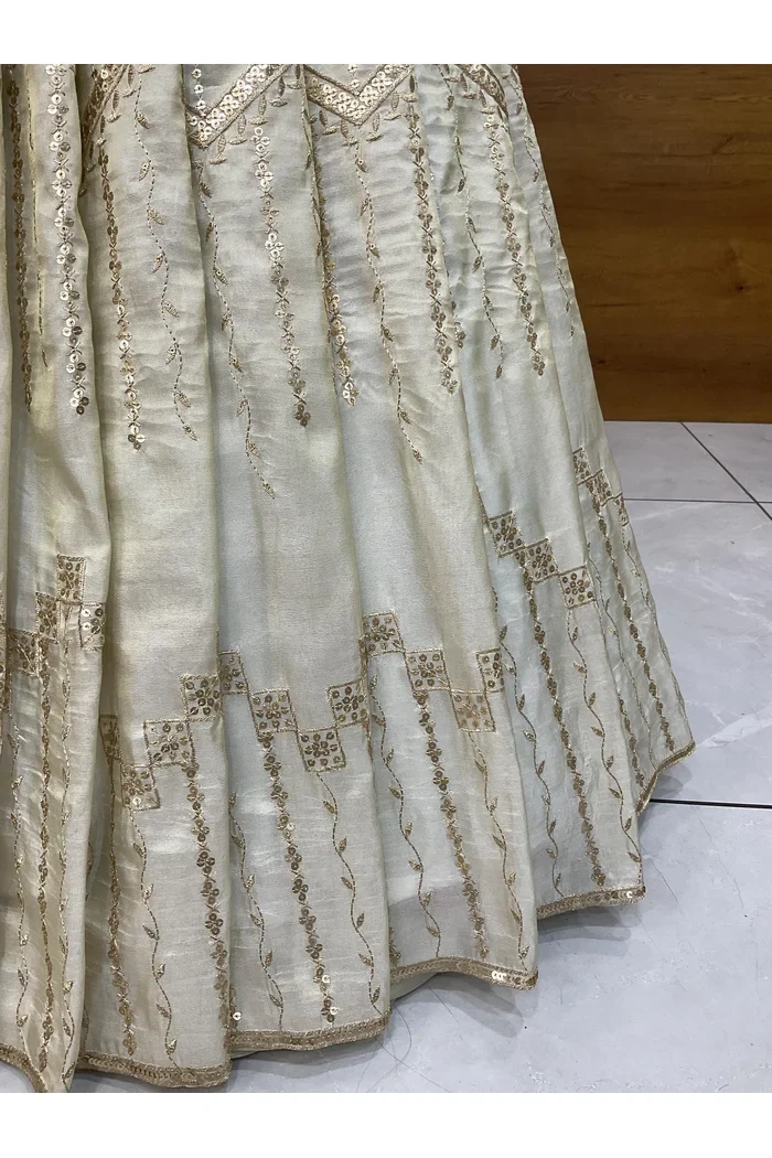 South Indian Festival Traditional Lehenga Choli Suneo - Image 21